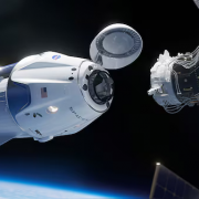 马斯克SpaceX救场！美滞留太空宇航员2025年2月搭龙飞船返回地球