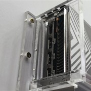 又是妖王华擎：AMD显卡第一次用上16针供电接口！还有涡轮风扇