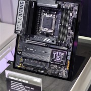 支持多GPU！华硕展出全新X870主板：还有ROG BTF2.0等背置全家桶