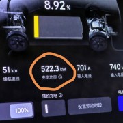 博主实测理想MEGA充电功率跑到522kW 11分钟充电75%直呼太爽了