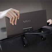 全球最轻！VAIO Vision+ 14便携显示器上市：仅重325克