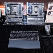 华硕AMD X870E主板首秀：双模混合超频 榨干锐龙9000